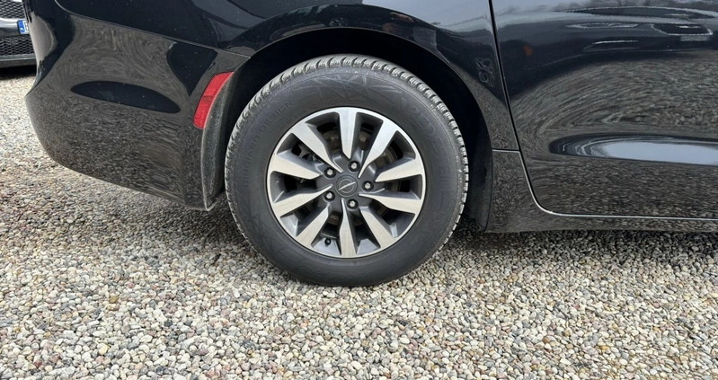 Chrysler Pacifica cena 199998 przebieg: 29437, rok produkcji 2021 z Bardo małe 781